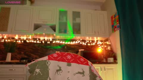 Olivia online show from 12, 12, 2024