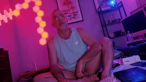 Snapshot of _bearyhairy_ chatting on 24, 11, 2025 Chupa Bear online show from 24, 11, 2025