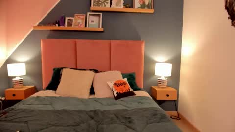 Sofia online show from 5, 1, 2026