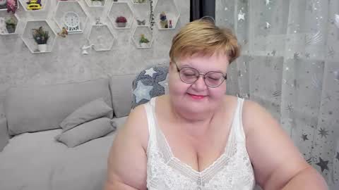 Snapshot of _big_beautiful_love_ chatting on 29, 12, 2024 Louise  ONLY IN PVT  Masturbation with dildo and cum  Naked  Show and play with pussy  Blow job  Hand job  ONLY IN PVT  online show from 29, 12, 2024