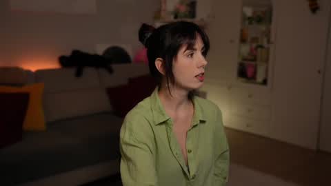 Snapshot of _blackbee_ chatting on 28, 6, 2026 Lili online show from 28, 6, 2026