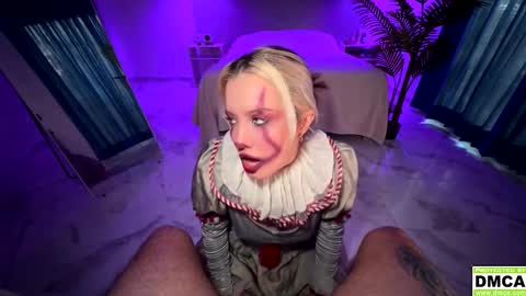 Hey were Vi and Alex VACATION FROM OCTOBER 31 TO NOVEMBER 12. AVAILABLE ON INST online show from 1, 11, 2025