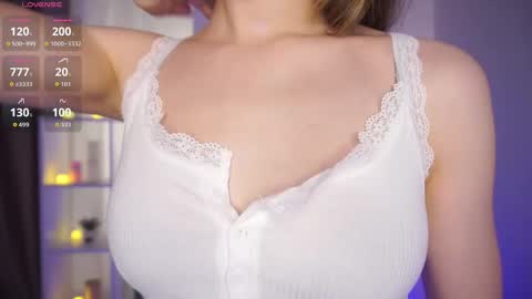 Snapshot of _bluebell__ chatting on 15, 12, 2025 My name is Agnes online show from 15, 12, 2025