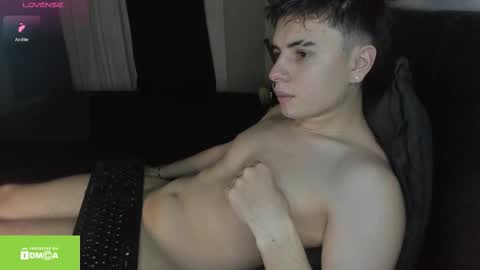 Snapshot of _broken_47 chatting on 11, 9, 2025 FELIPE CAMACHO    dont forget to support me with a little hand up online show from 11, 9, 2025