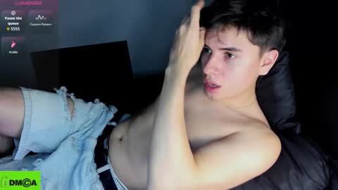 Snapshot of _broken_47 chatting on 7, 1, 2026 FELIPE CAMACHO dont forget to support me with a little hand up online show from 7, 1, 2026