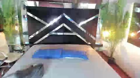 Candy online show from 11, 9, 2025