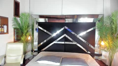 Candy online show from 19, 9, 2025