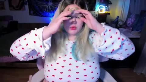 _candym1lky_ online show from 19, 1, 2026