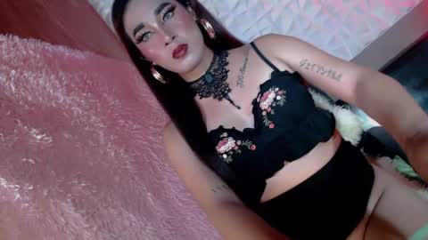 Caroline online show from 2, 2, 2025