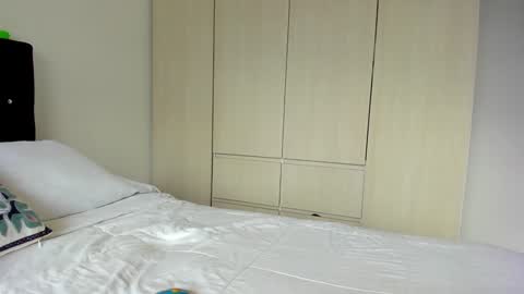 Bella  online show from 2, 12, 2024