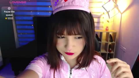 _charlotte_collins_ online show from 31, 10, 2025