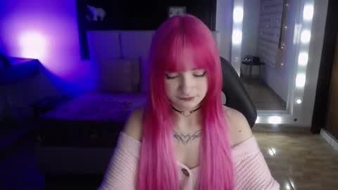 _charlotte_collins_ online show from 28, 3, 2026