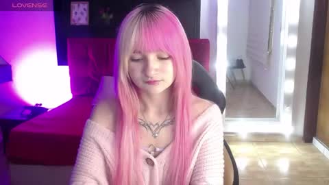 Snapshot of _charlotte_collins_ chatting on 3, 6, 2026 _charlotte_collins_ online show from 3, 6, 2026