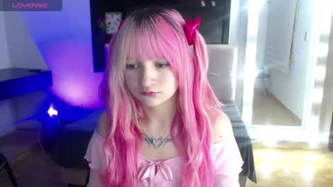 Snapshot of _charlotte_collins_ chatting on 1, 7, 2026 _charlotte_collins_ online show from 1, 7, 2026