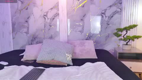 Snapshot of _charlotte_queen_ chatting on 1, 7, 2026 _charlotte_queen_ online show from 1, 7, 2026