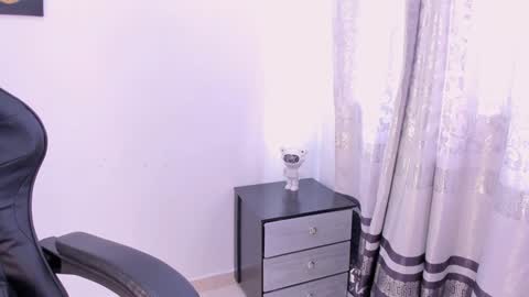 _charlottedavis online show from 6, 12, 2024