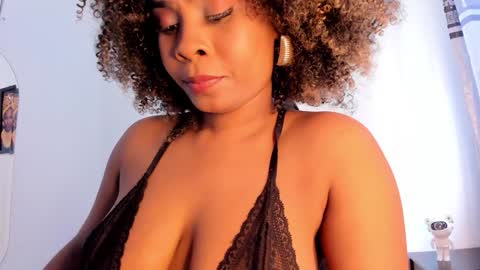 _charlottedavis online show from 26, 12, 2024