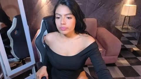 Snapshot of _charlottee_b chatting on 8, 6, 2026 _charlottee_b online show from 8, 6, 2026
