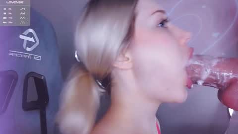 Angelina online show from 4, 12, 2025