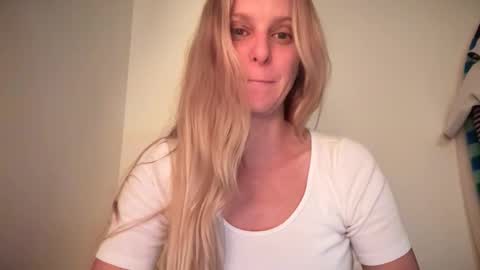 Chelsea xo online show from 14, 12, 2025