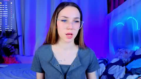 Snapshot of _cindy_lou_ chatting on 21, 11, 2025 Cindy . online show from 21, 11, 2025