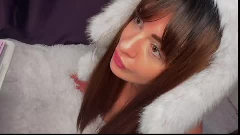 Snapshot of _comefeelme_ chatting on 17, 5, 2026 D online show from 17, 5, 2026
