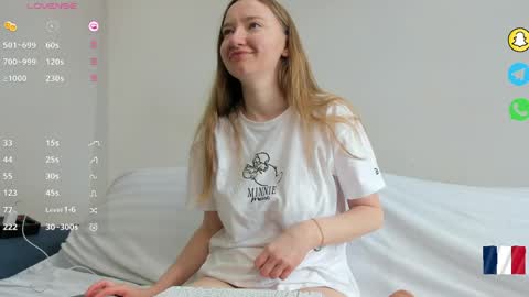 Snapshot of _coquine_ chatting on 26, 4, 2026 Sophie online show from 26, 4, 2026