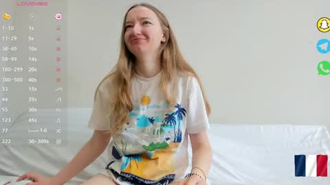 Snapshot of _coquine_ chatting on 28, 4, 2026 Sophie online show from 28, 4, 2026