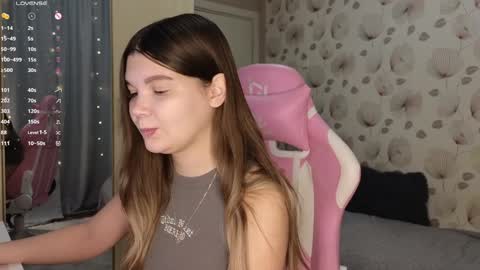 _cute_ice online show from 8, 12, 2024