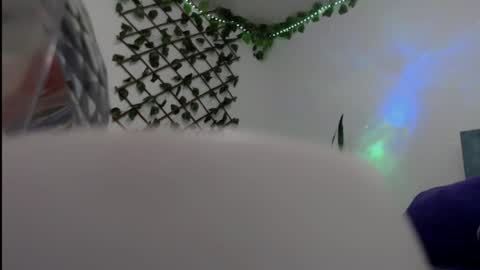 Snapshot of _donniia_ chatting on 27, 1, 2025 Dannia online show from 27, 1, 2025