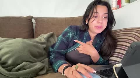  elena barra online show from 26, 10, 2025