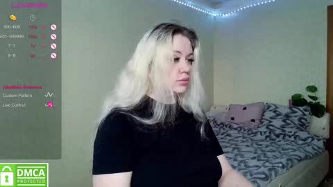 Snapshot of _elven_dreams__ chatting on 10, 3, 2025 chloue and Gretta online show from 10, 3, 2025