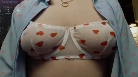 Snapshot of _elven_dreams__ chatting on 17, 6, 2026 chloue and Gretta online show from 17, 6, 2026