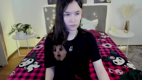 _emily__strike_ online show from 25, 5, 2026