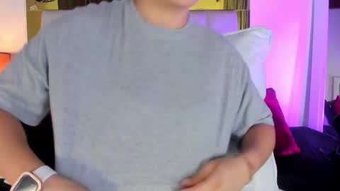 Isabella online show from 28, 9, 2025