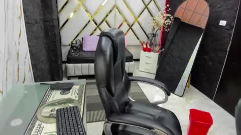 emily  online show from 15, 4, 2026