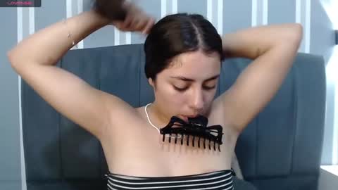 Snapshot of _emma_diamond_ chatting on 10, 1, 2025 Emma online show from 10, 1, 2025