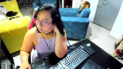 Emma online show from 3, 2, 2025