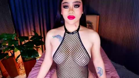 _empressvalerie_ online show from 3, 6, 2026