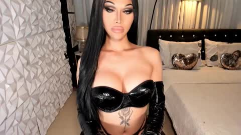 Snapshot of _enchantress_samira_ chatting on 8, 2, 2025 GODDESS SAMIRA online show from 8, 2, 2025