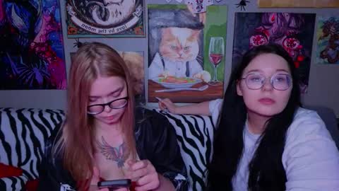 Snapshot of _favorite_ chatting on 14, 11, 2025 KENDALL NATHAN MARRY RYANPVT IS OPEN online show from 14, 11, 2025