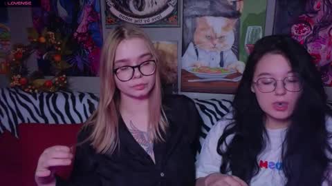 Snapshot of _favorite_ chatting on 20, 11, 2025 KENDALL NATHAN MARRY RYANPVT IS OPEN online show from 20, 11, 2025