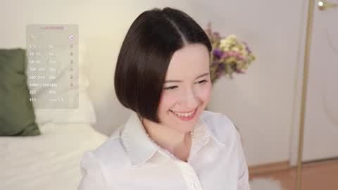 Essie  online show from 21, 12, 2024