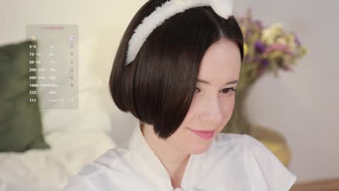 Essie  online show from 23, 12, 2024