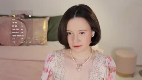 Essie  online show from 26, 2, 2025