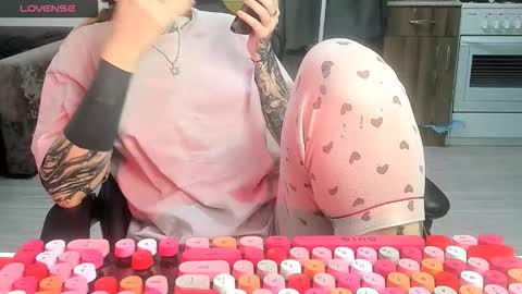 Snapshot of _feralberry__ chatting on 8, 2, 2026 Alis online show from 8, 2, 2026