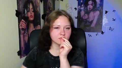 Snapshot of _foxy_lady chatting on 12, 6, 2026 Alice online show from 12, 6, 2026