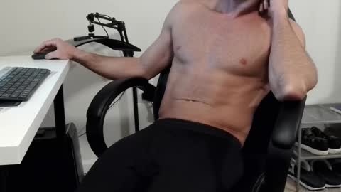 Snapshot of _full_sender chatting on 4, 3, 2025 Full Sender online show from 4, 3, 2025