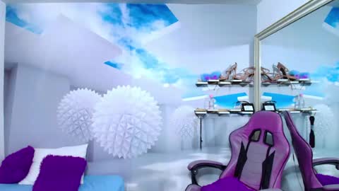 Snapshot of _gold_strawberry_ chatting on 10, 5, 2026 _gold_strawberry_ online show from 10, 5, 2026