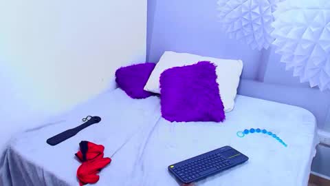 Snapshot of _gold_strawberry_ chatting on 16, 5, 2026 _gold_strawberry_ online show from 16, 5, 2026